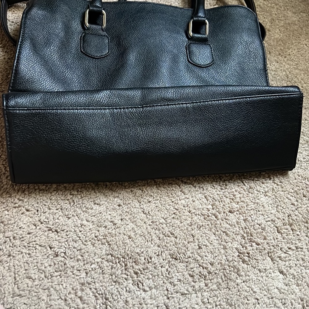 Handbag - Picture 6 of 9